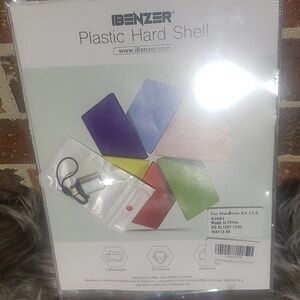 MACBOOK AIR 13.6 cover.